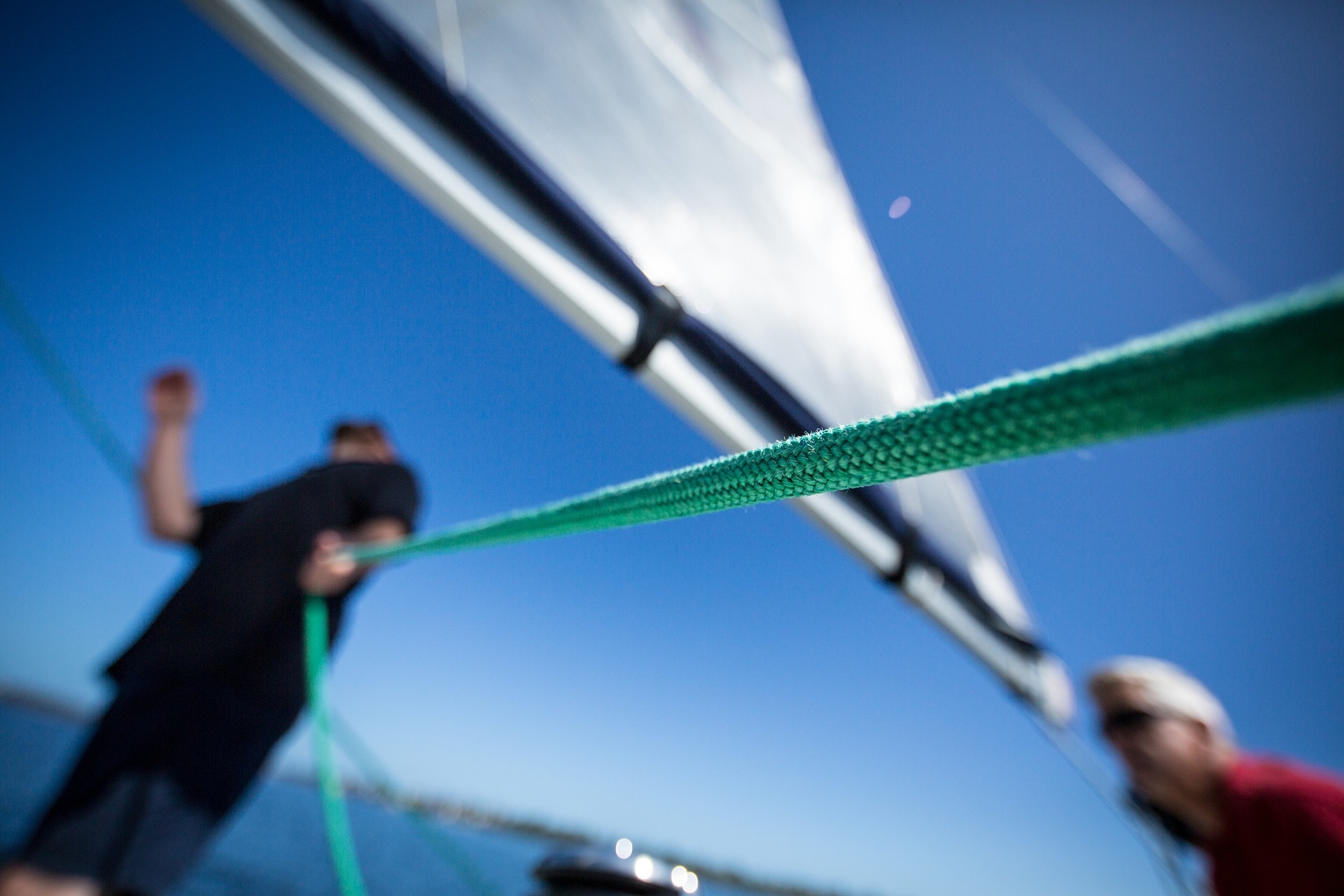 Preparare un’Uscita in Barca a Vela: La Checklist Essenziale con MedBoat
